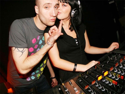 Sam with Kym Ayres playing at Frenzy's Dusk Till Dawn Tidy afterparty last year