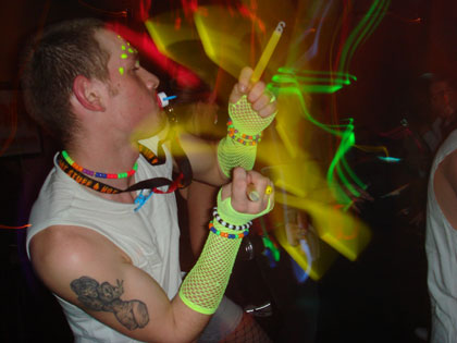 The Frenzy vs Slinky Hard dancefloor lights up